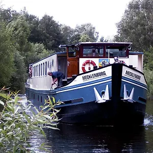 Ms Mecklenburg Hotelschiff Botel Berlin